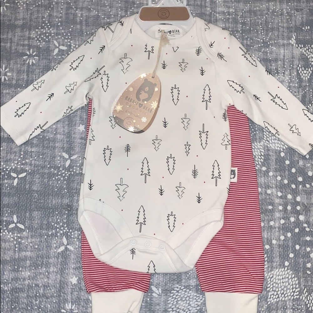 100% Organic Cotton Set with reindeer bottoms 3-6m
